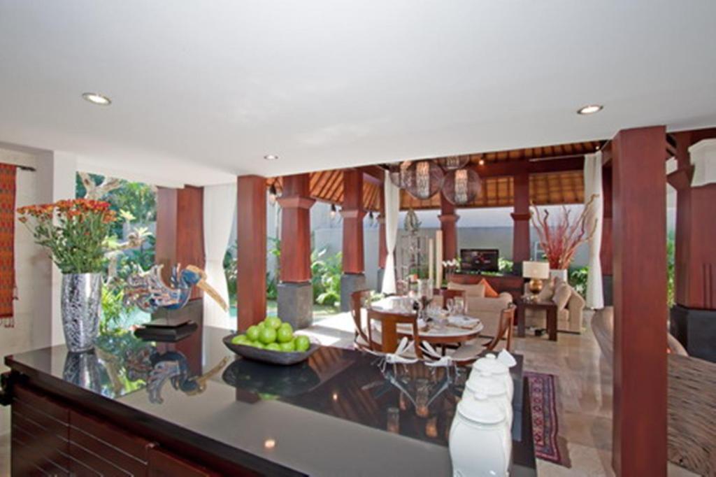 Arwana Estate Villa Seminyak  Ngoại thất bức ảnh